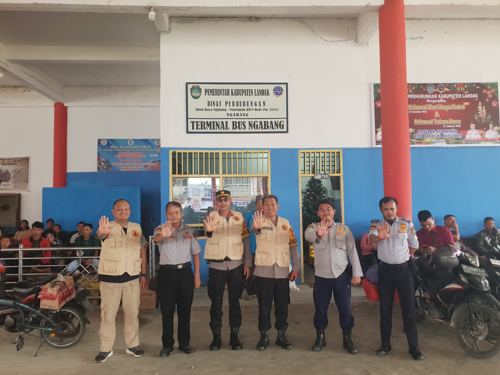 Antisipasi Pungli, Satgas Saber Pungli Landak Kampanyekan 'Stop Pungli' di Tempat Strategis