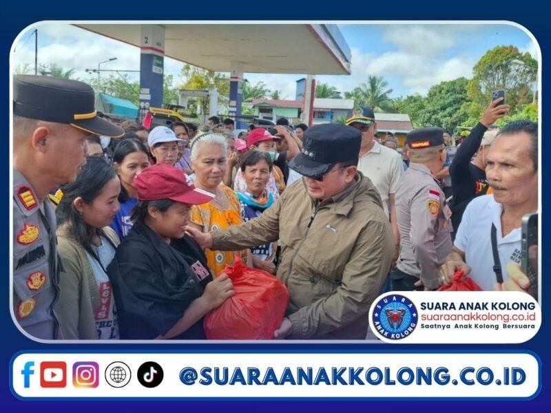 Sinergi Pemda dan Polisi, 500 Paket Sembako Dibagikan ke Korban Banjir di Kubu Raya