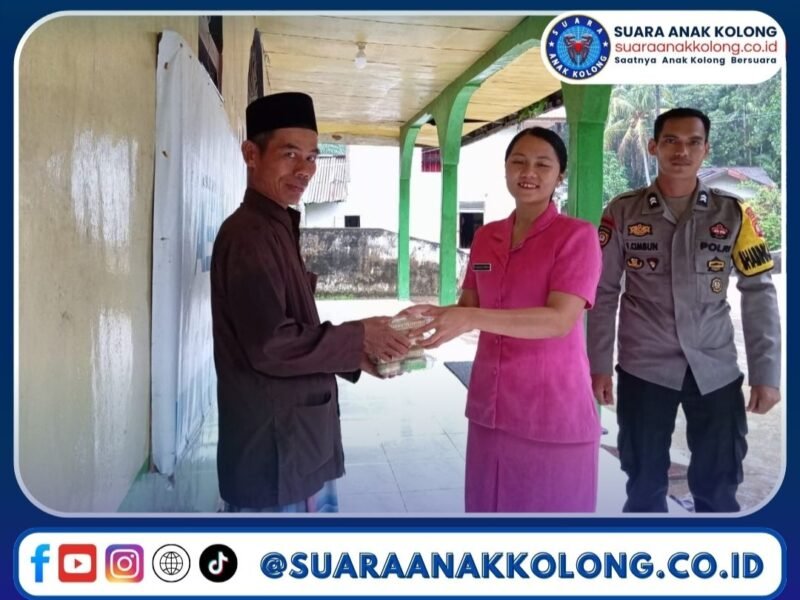 Bhayangkari Ranting Sebangki Berbagi Takjil, Wujud Kepedulian di Bulan Ramadhan