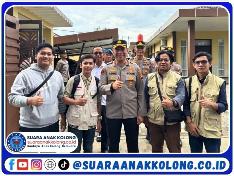 Pontianak Youth For Democracy Gelar Pembagian Takjil Bersama Polresta Kota Pontianak di Jl. M. Sohor