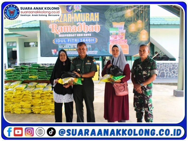 Kodim 1202/Singkawang Gelar Bazar Murah, Warga Antusias Serbu Sembako Terjangkau
