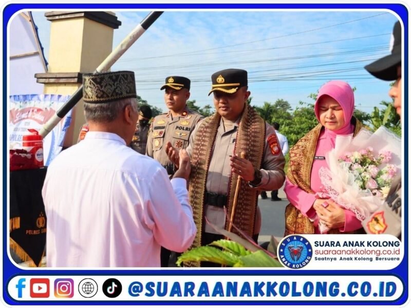 Polres Sambas Laksanakan Tradisi Penyambutan Kapolres Baru AKBP Wahyu Jati Wibowo